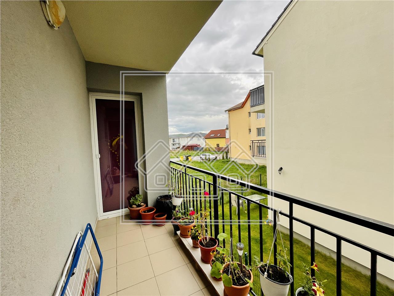 Apartament de vanzare in Sibiu - Selimbar - 3 camere - et. intermediar