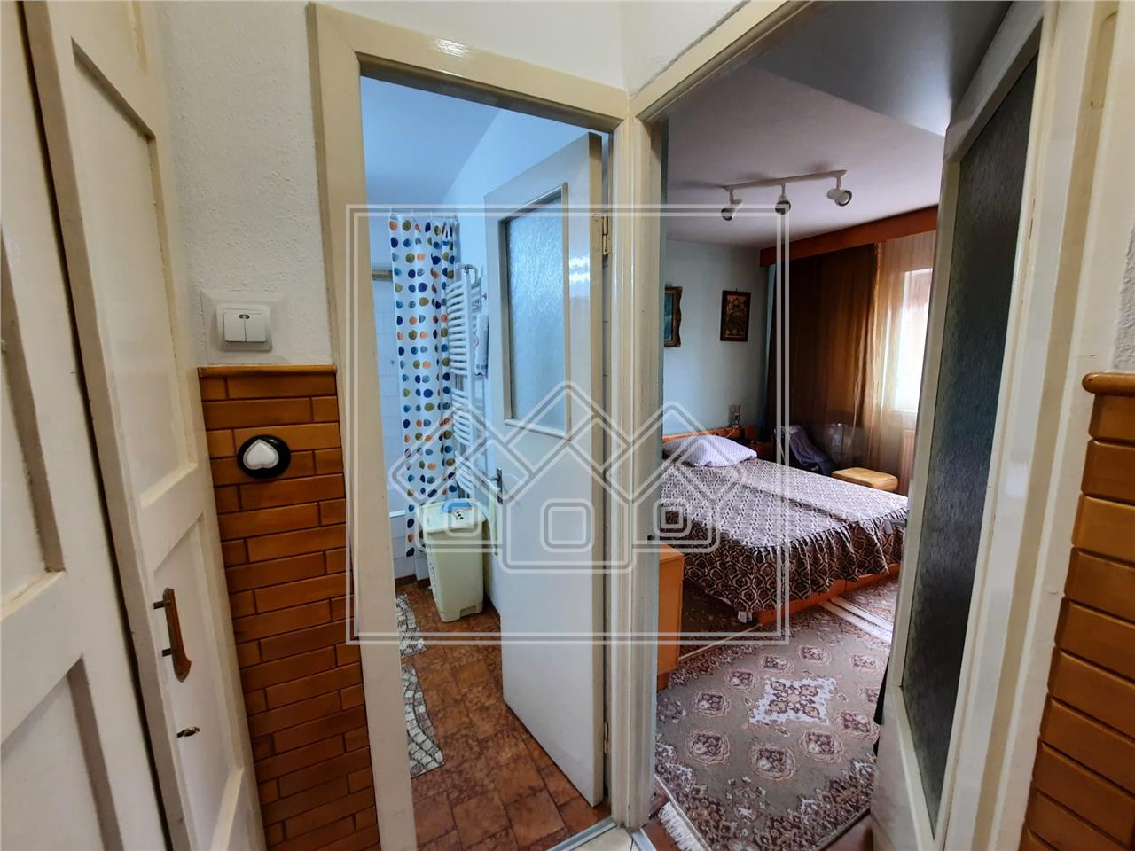Apartament de vanzare in Sibiu - 3 camere, 2 bai - Scoala de Inot