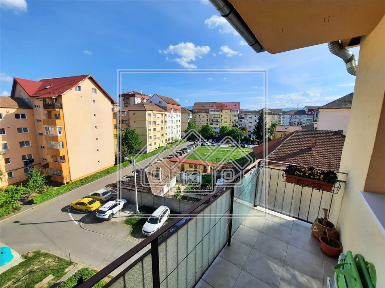 Apartament de vanzare in Sibiu - 3 camere, 2 balcoane - Valea Aurie