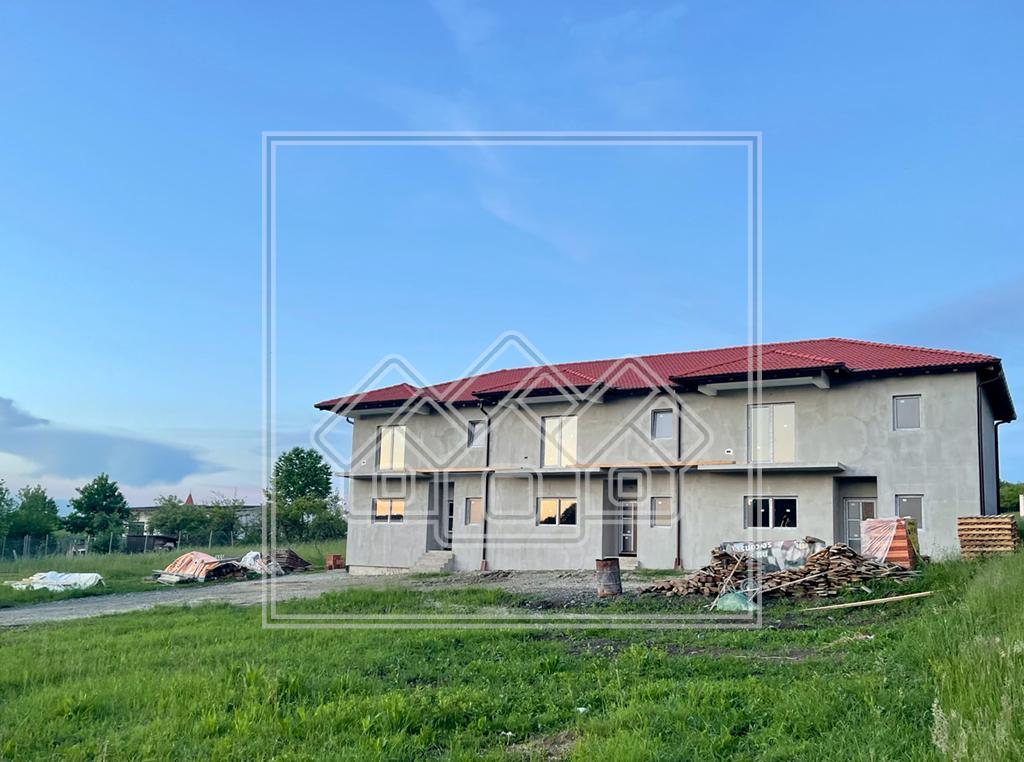 Casa de vanzare in Sibiu - Cisnadie - zona exclusiv de case