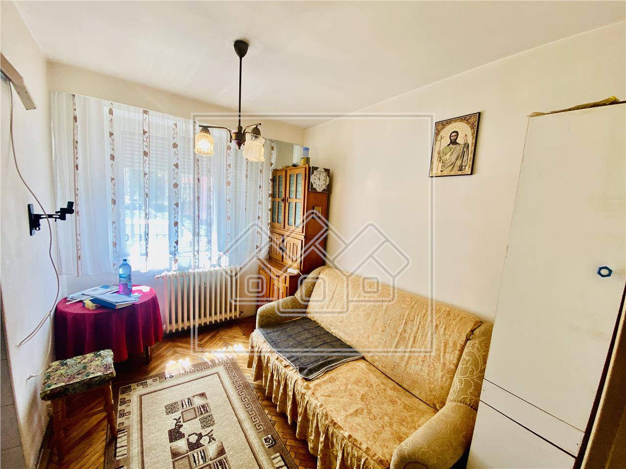 Apartament de vanzare in Sibiu - 3 camere si balcon - zona N. Iorga