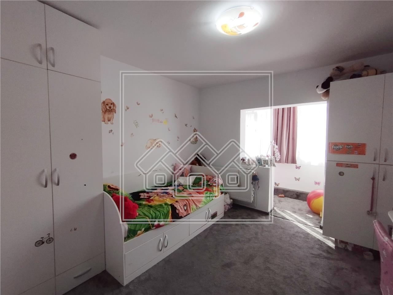 Apartament de vanzare in Sibiu - 3 camere - decomandat - Constitutiei