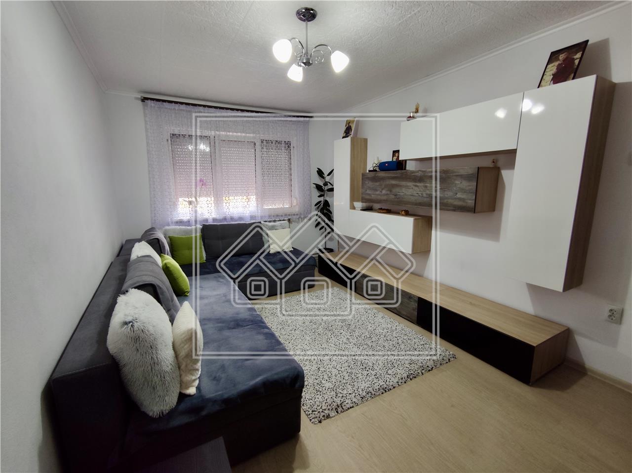 Apartament 3 camere de vanzare in Sibiu -Vasile Aaron, etaj 2, pivnita
