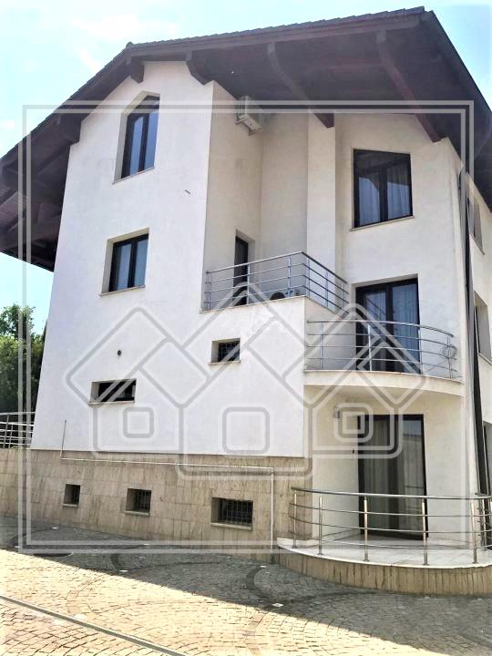 Casa de vanzare in Alba Iulia - finisaje de LUX - zona centrala