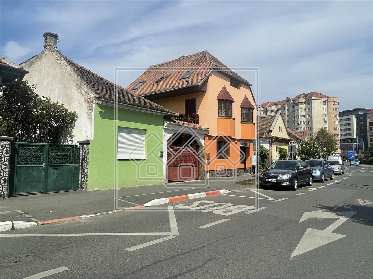 Casa de vanzare in Sibiu - ideal investitie - zona buna