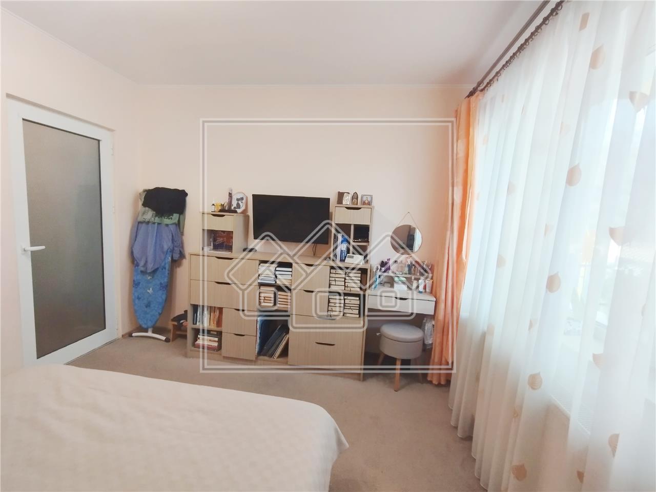 Apartament de vanzare in Sibiu - 2 camere - decomandat - cu gradina