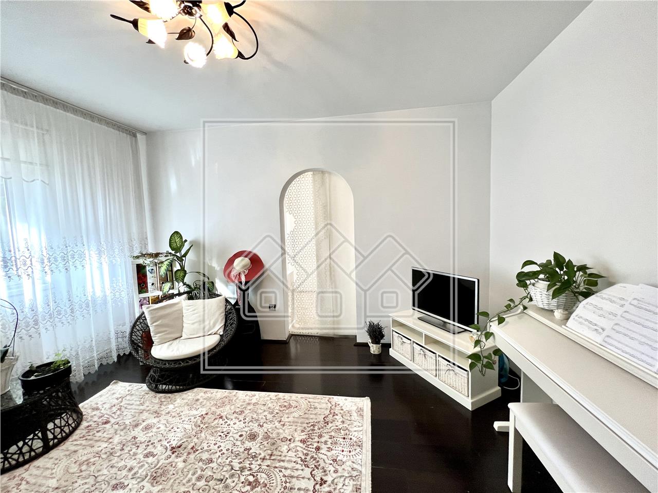 Apartament de vanzare in Sibiu - mobilat modern - 2 camere - Ciresica