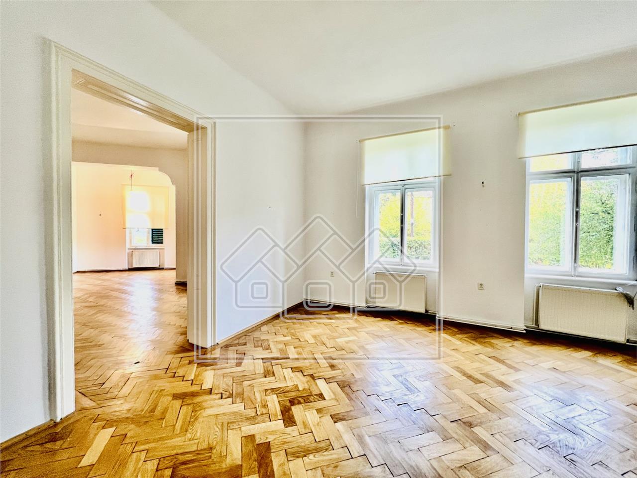 Apartament de inchiriat in Sibiu - 3 camere - 120 mp utili - Central