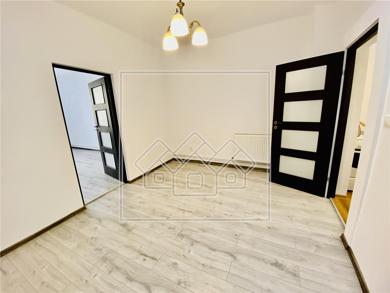 Apartament de vanzare in Sibiu - 2 camere si gradina - zona Lupeni