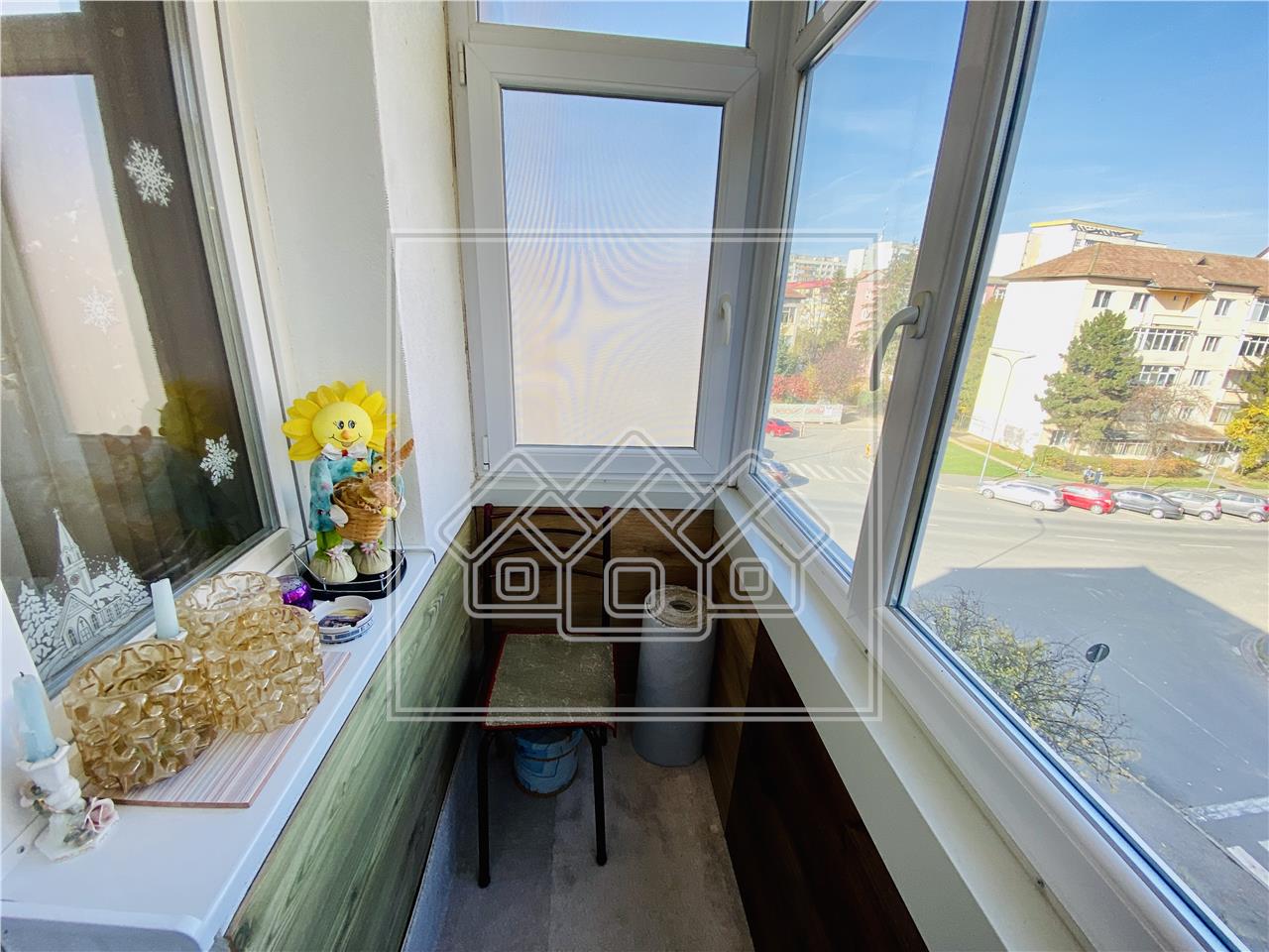Apartament de vanzare in Sibiu - 3 camere, balcon si pivnita - N.Iorga