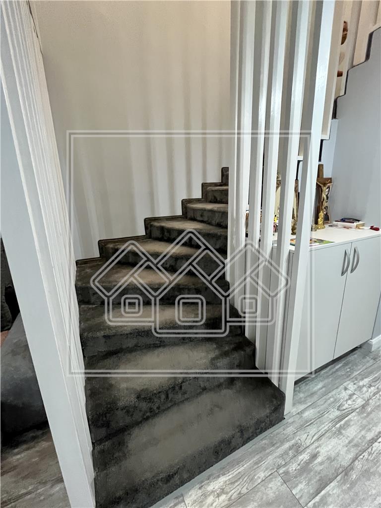 House for sale in Sibiu - Cisnadie - 200 sqm free yard and attic