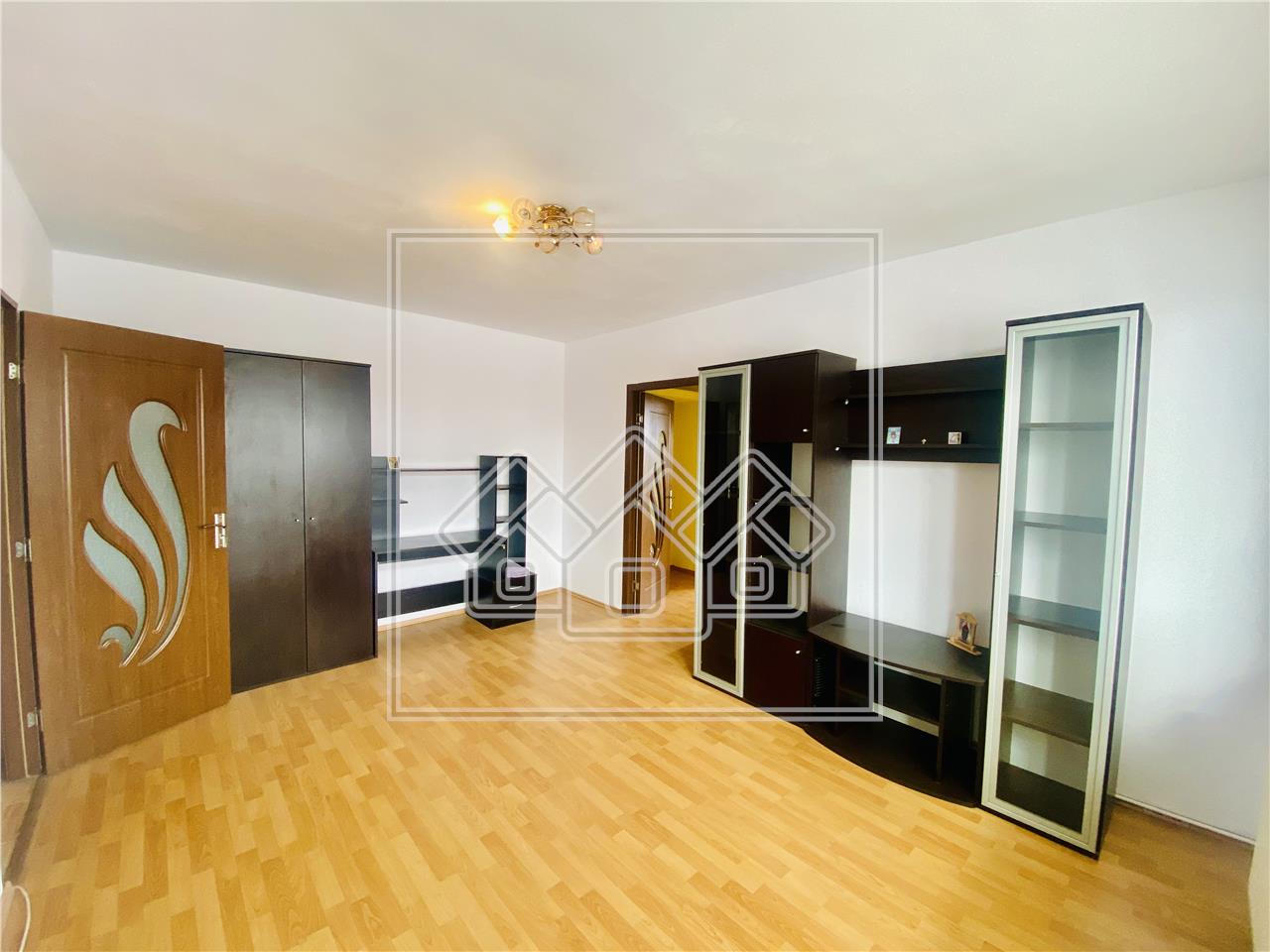 Apartament de vanzare in Sibiu - 2 camere si balcon - Zona Terezian