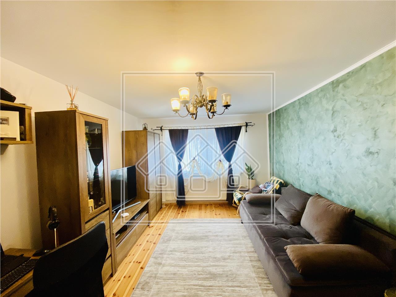 Apartament de vanzare in Sibiu - 2 camere si balcon - Cisnadie