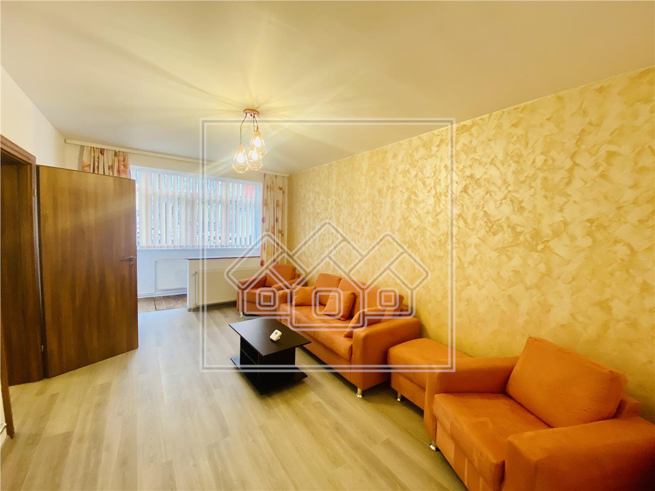 Apartament de vanzare in Sibiu - 2 camere si balcon - zona Rahova