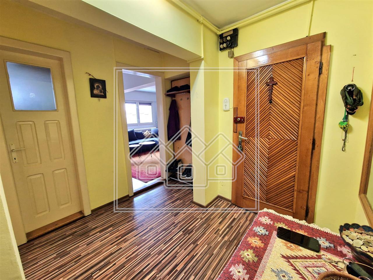 Apartament de vanzare in Sibiu - 3 camere - zona Centrala