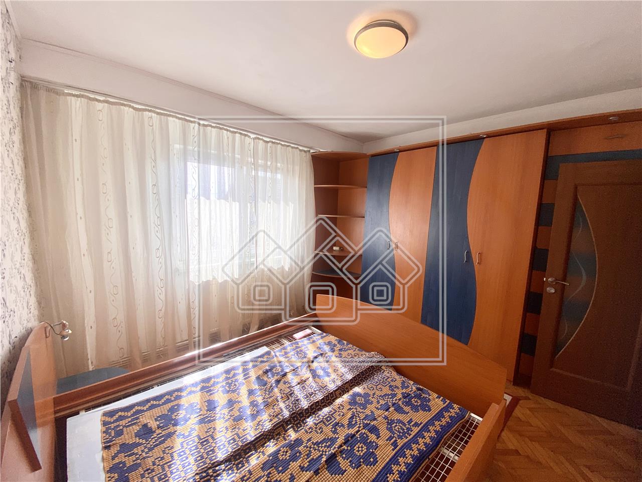 Apartament de vanzare in Sibiu - 4 camere si 2 balcoane - Strand I