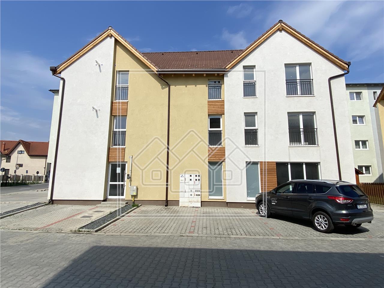 Apartment for sale in Sibiu - 3 rooms - partially furnished - intermed