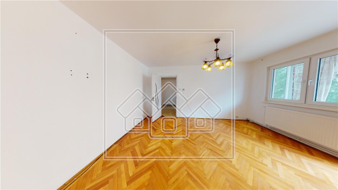 Wohnung zum Verkauf in Sibiu - 2 Zimmer und Balkon - 1/4 Etage - Rahov