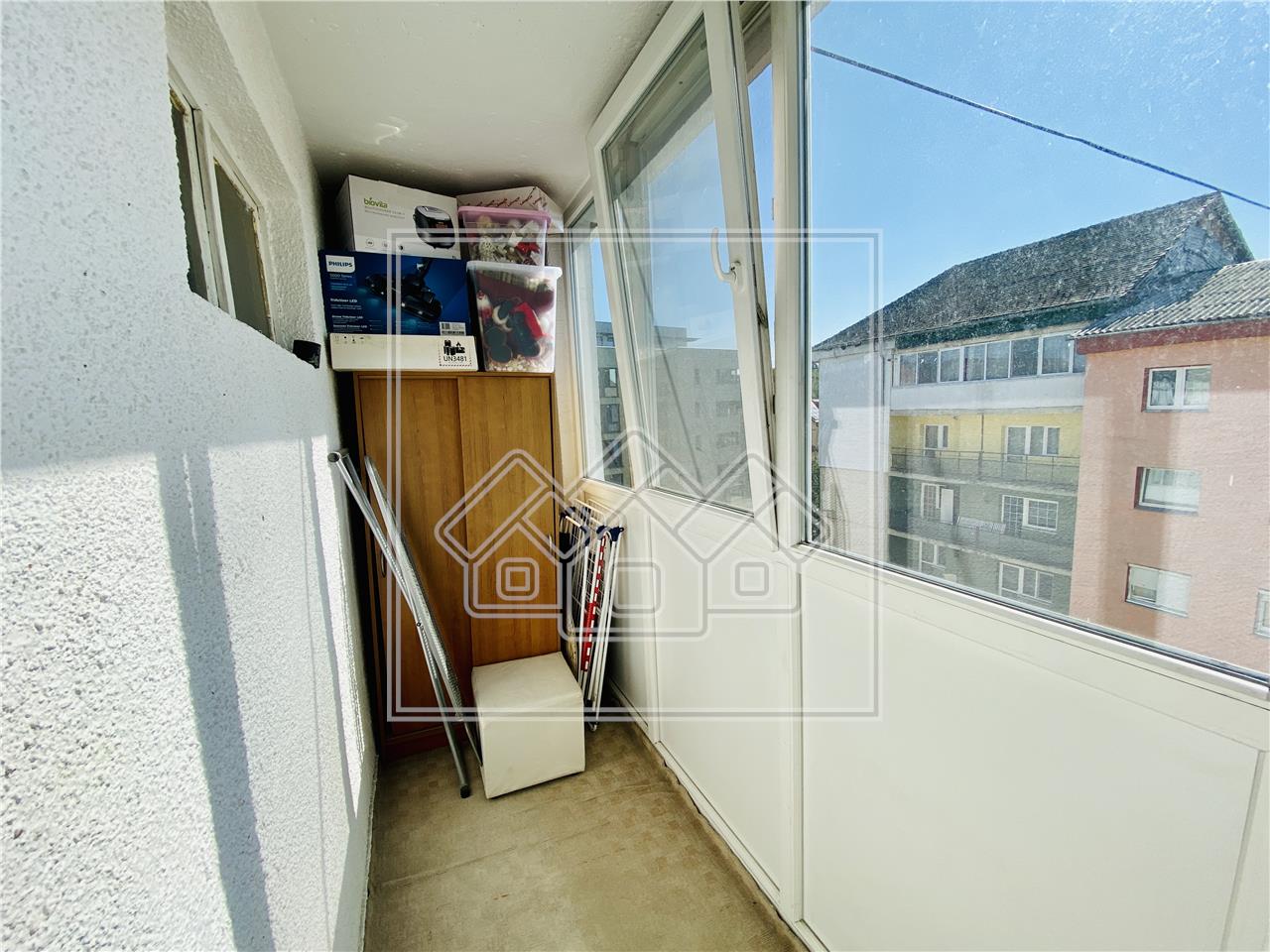 Apartament de vanzare in Sibiu - 3 camere,2 balcoane - Strand