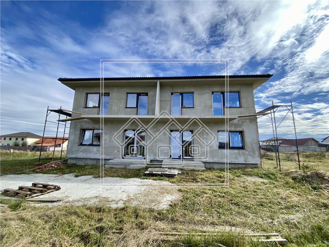 Casa de vanzare in Sibiu- 4 camere, incalzire in pardoseala - Cristian