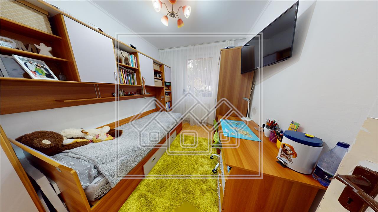 Apartament de vanzare in Sibiu - 2 camere si balcon  - Zona Rahovei