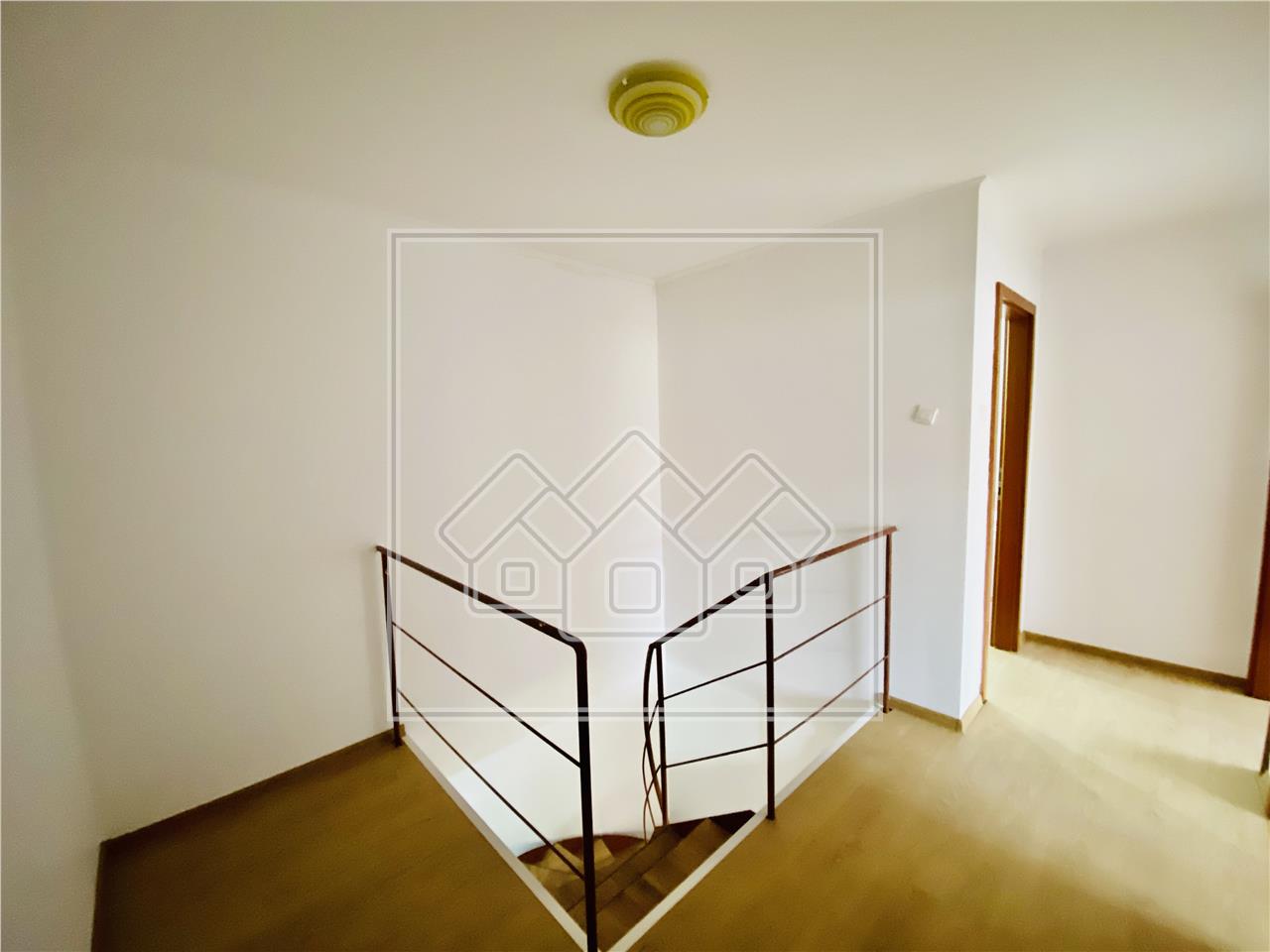 Apartament de vanzare in Sibiu - 87 mp + balcon - Zona Rahovei