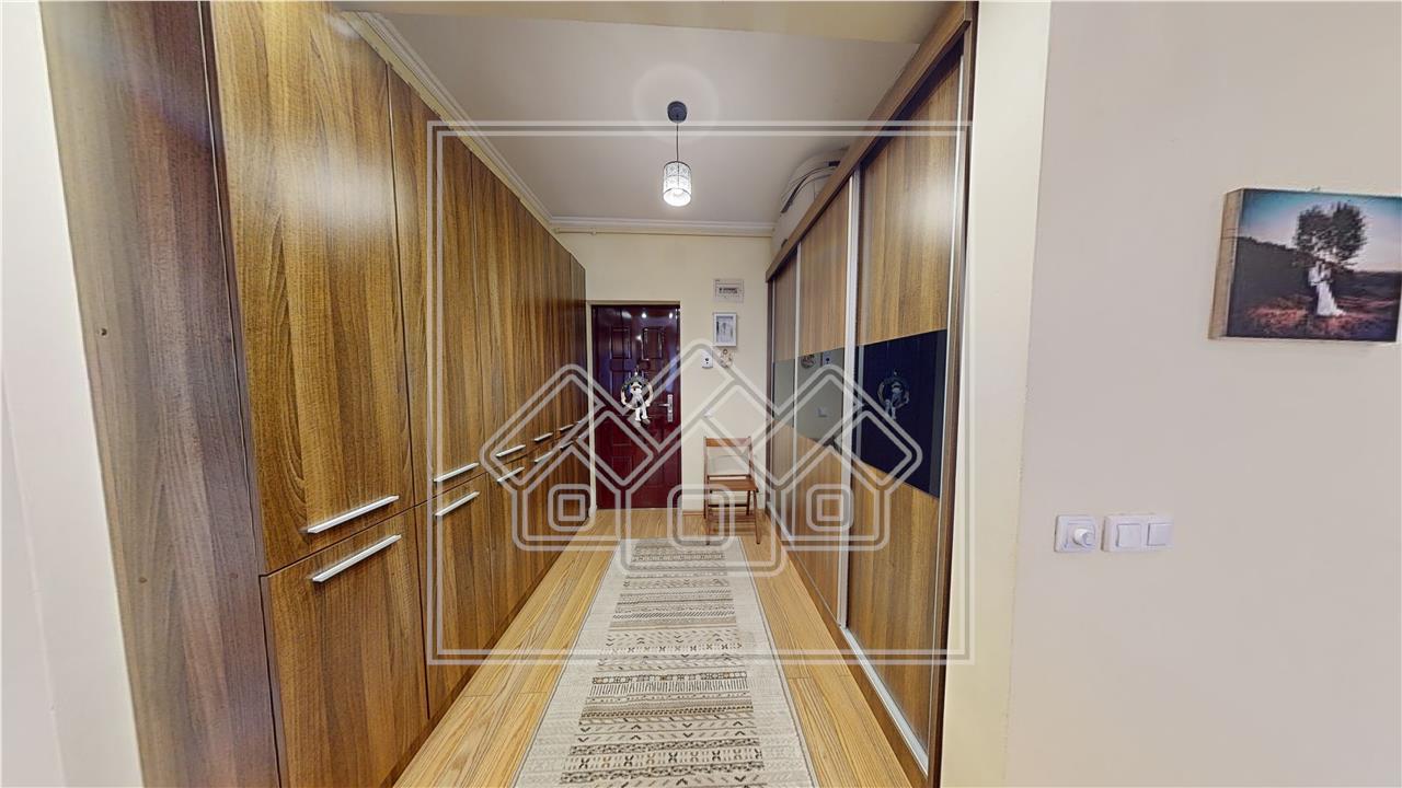 Apartment for sale in Sibiu - 3 rooms, 2 bathrooms, underground garage