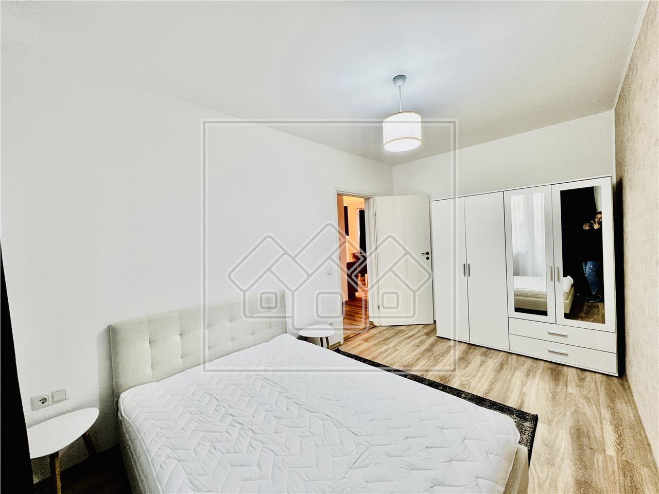 Apartament de inchiriat in Sibiu-NOU 3 camere, 2 balcoane, loc parcare