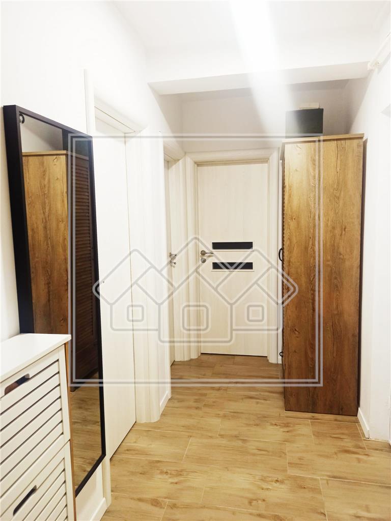 Apartament de vanzare in Sibiu - 2 camere si balcon mare - Selimbar