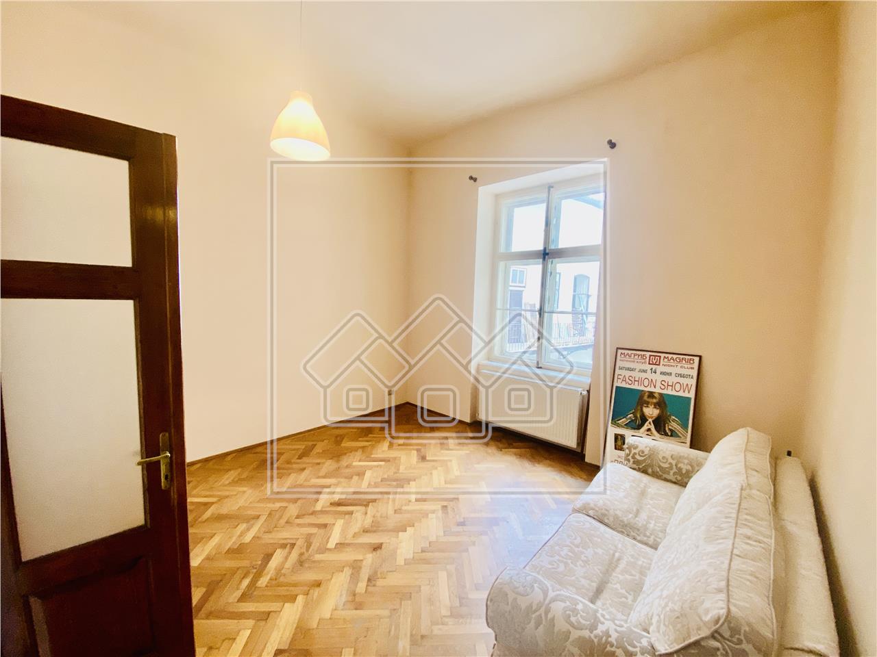 Apartment for sale in Sibiu - 3 rooms - ULTRACENTRAL - Great property