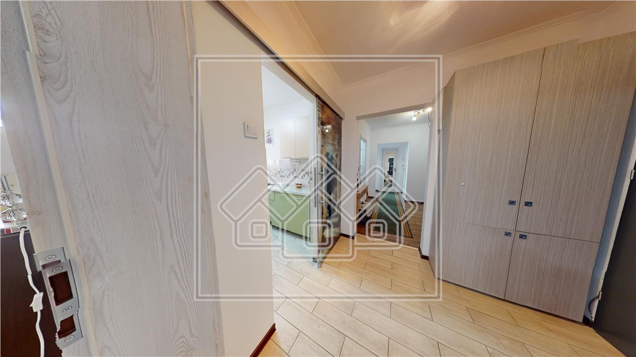 Apartament de vanzare in Sibiu - 3 camere si balcon - Zona N. Iorga