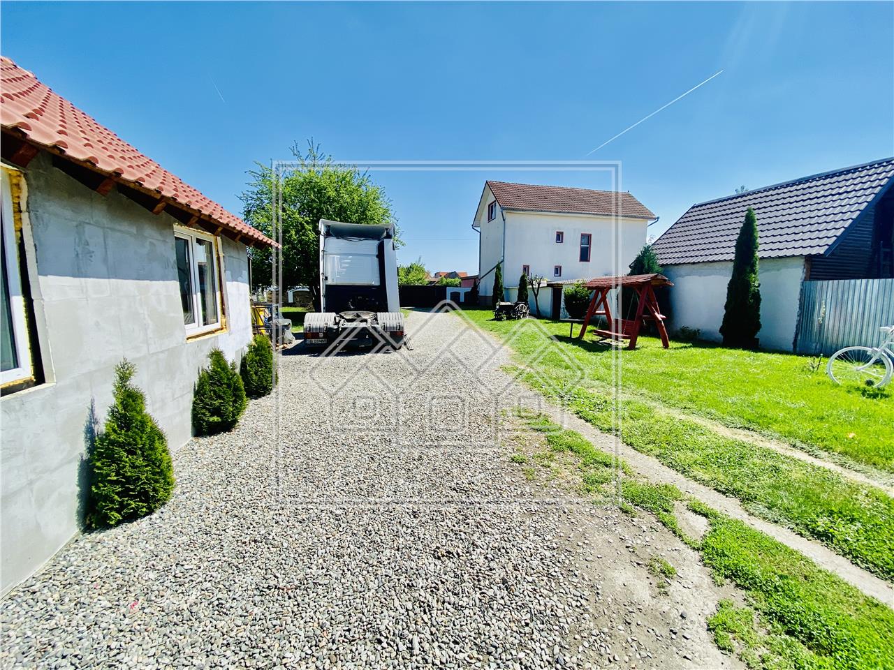Casa de vanzare in Sibiu - individuala - curte libera 980 mp