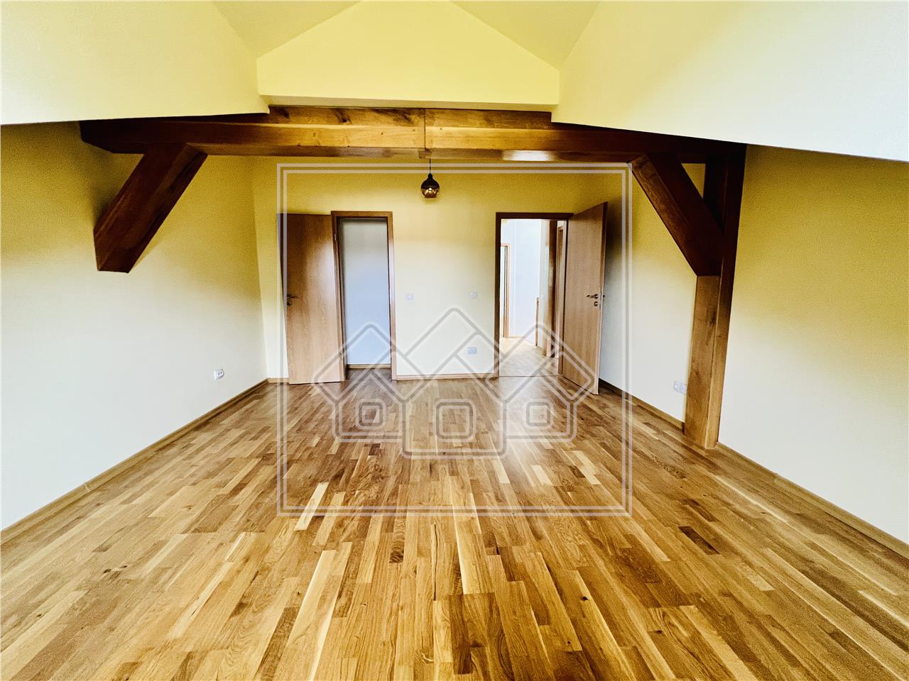 Penthouse cu 5 camere de vanzare in Sibiu - Parcul Sub Arini