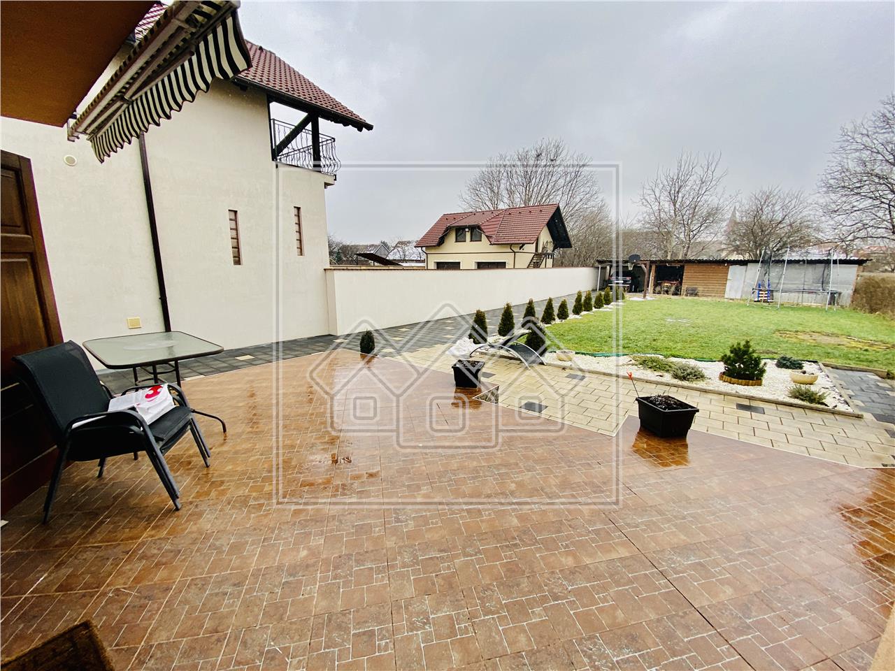 Casa de vanzare in Sibiu - individuala - 600 mp curte libera -Cristian