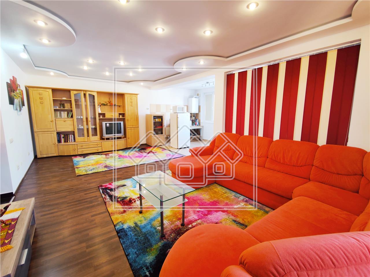Apartament 3 camere de vanzare in Sibiu - curte privata 60mp - etaj 1