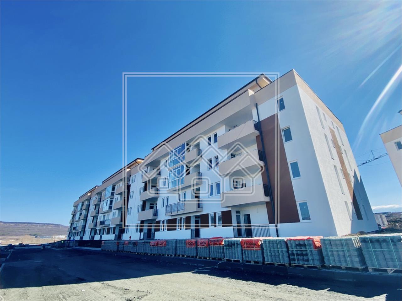 Apartament de vanzare in Sibiu - terasa 40 mp - zona Henri Coanda (R)