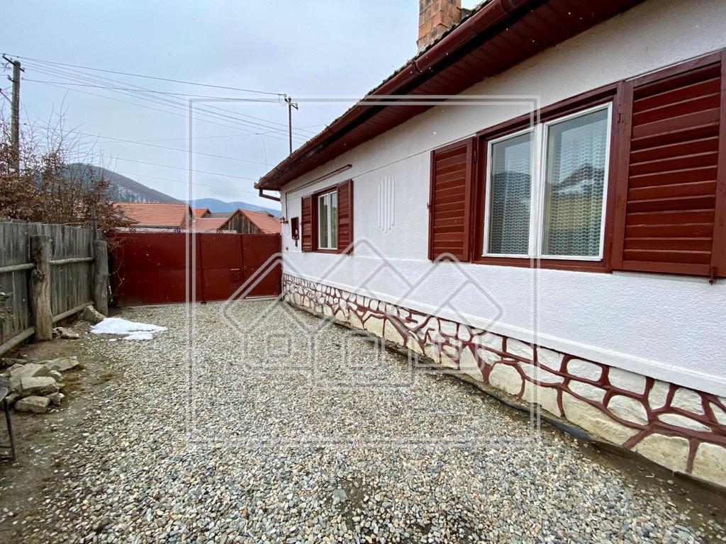 Casa de vanzare in Sibiu - 5 camere - Rasinari