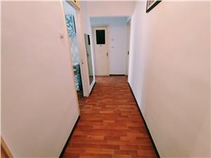 Apartament de vanzare in Sibiu - 2 camere - balcon 3 mp - zona Rahova