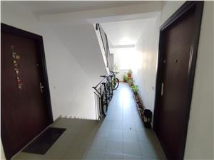 Apartament 4 camere de vanzare in Sibiu - la vila, pretabil investitie