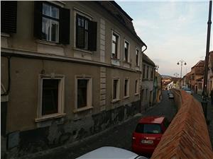 Apartament de inchiriat in Sibiu-3 camere- ultracentral- dotari de lux
