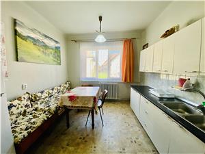 House for sale in Sibiu - 5 rooms - Terezian area