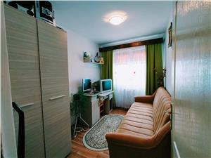 Apartament de vanzare in Sibiu - 3 camere - balcon - Cisnadie
