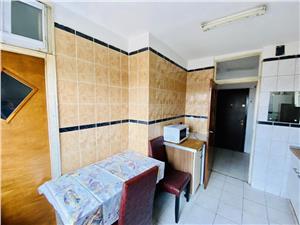 Apartament de inchiriat in Sibiu - 3 camere - Etaj intermediar