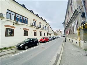 Spatiu de birouri de vanzare in Sibiu - 15 locuri de parcare in curte