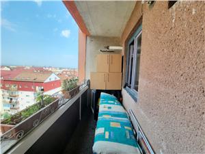 Apartament de vanzare in Sibiu - 3 camere si balcon - Vasile Aaron