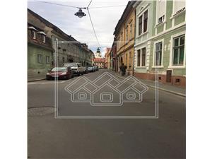 Apartament de vanzare Sibiu -3 camere- Ultracentral-loc de parcare