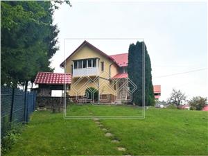 Casa de vanzare in Sibiu, zona Tocile - 2000 mp teren