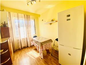 Apartament de vanzare in Sibiu - 3 camere -  Zona Rahovei