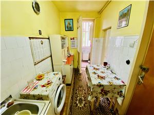 Apartament de vanzare in Sibiu - 3 camere - decomandat - 2 balcoane
