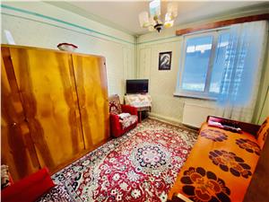 Apartament de vanzare in Sibiu - 3 camere - decomandat - 2 balcoane